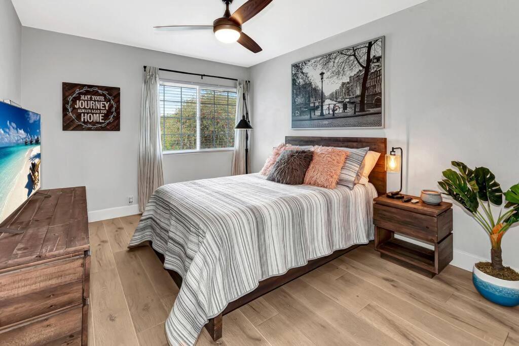 Huntington Beach, Ac, Pool, Hot Tub, Detached Office, Close To Beach, Outside Entertaining Area Exteriör bild